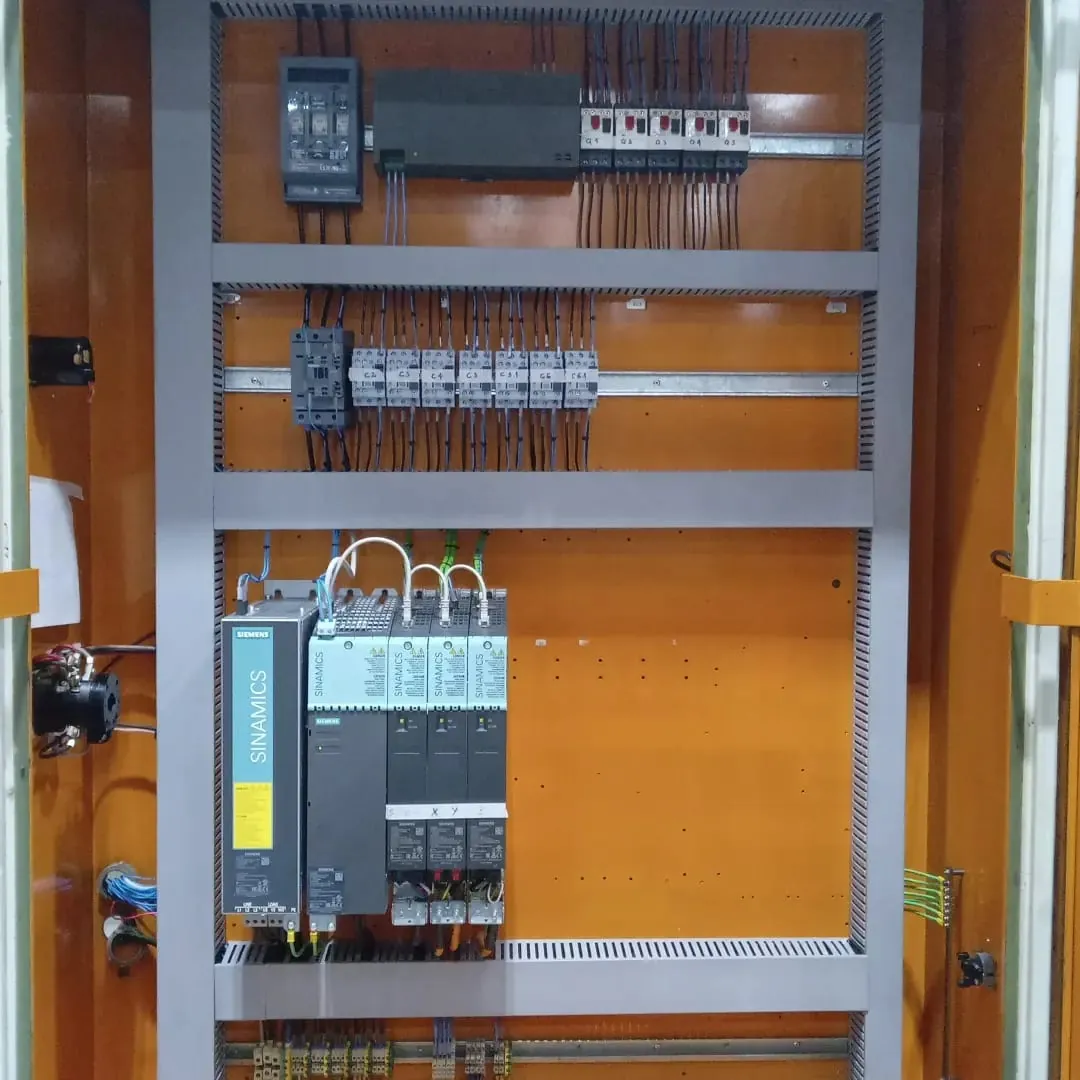 Retrofit de painel elétrico sem tirar a máquina da linha